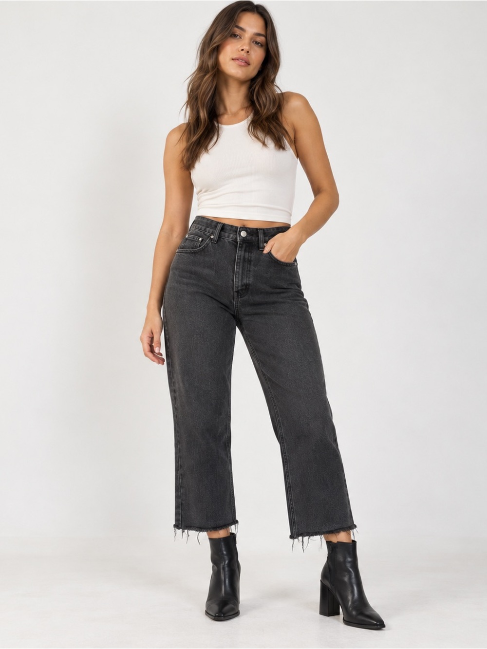 Nasty Gal Black High Rise Cropped Straight Leg Raw Hem Jeans UK 12 EU 40
